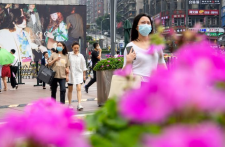 [포토뉴스] 단오절 연휴....활력 넘치는 중국 충칭 거리모습